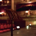 Μην μας ακούτε. Δεν είναι για όλους!